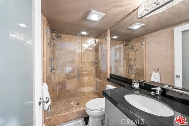 Building Photo - 712 Highland Ave