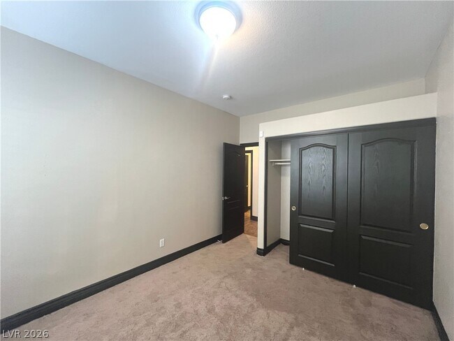 Building Photo - 1667 Tangerine Rose Dr