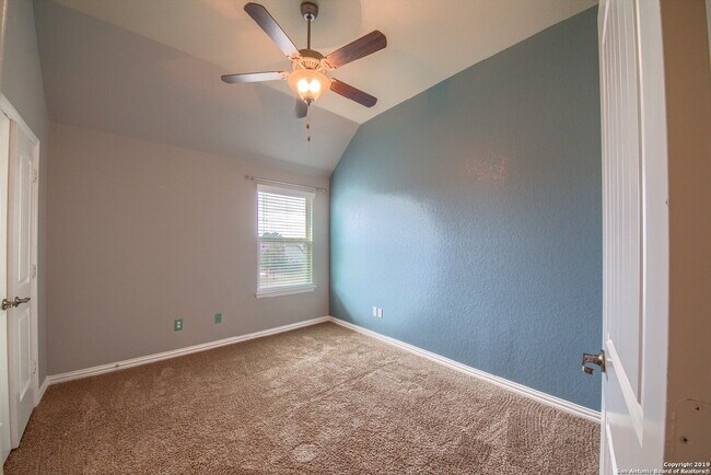 Building Photo - Gorgeous home in the elegant Stillwater Ranch Subdivision is available for immediate move-in.