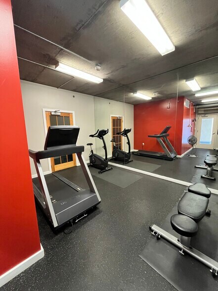 Community Gym - 275 S Harrison St