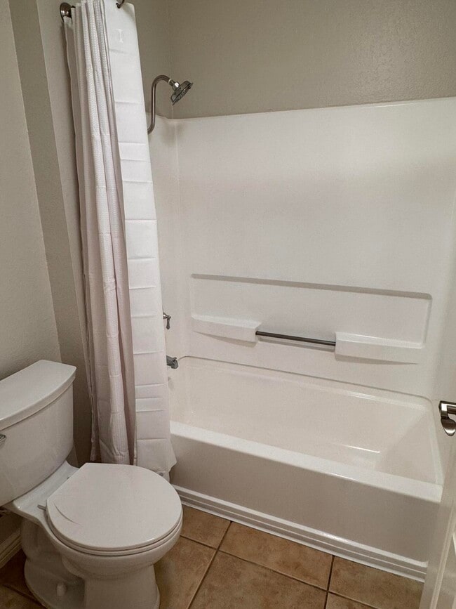 Building Photo - 43376 Cook St