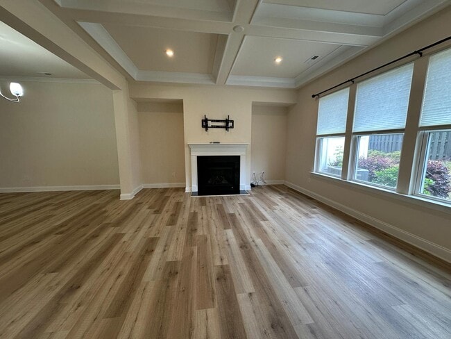 Building Photo - 120 Heathbrook Ln
