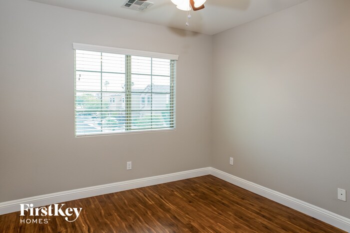Building Photo - 6846 Majestic Palm Dr