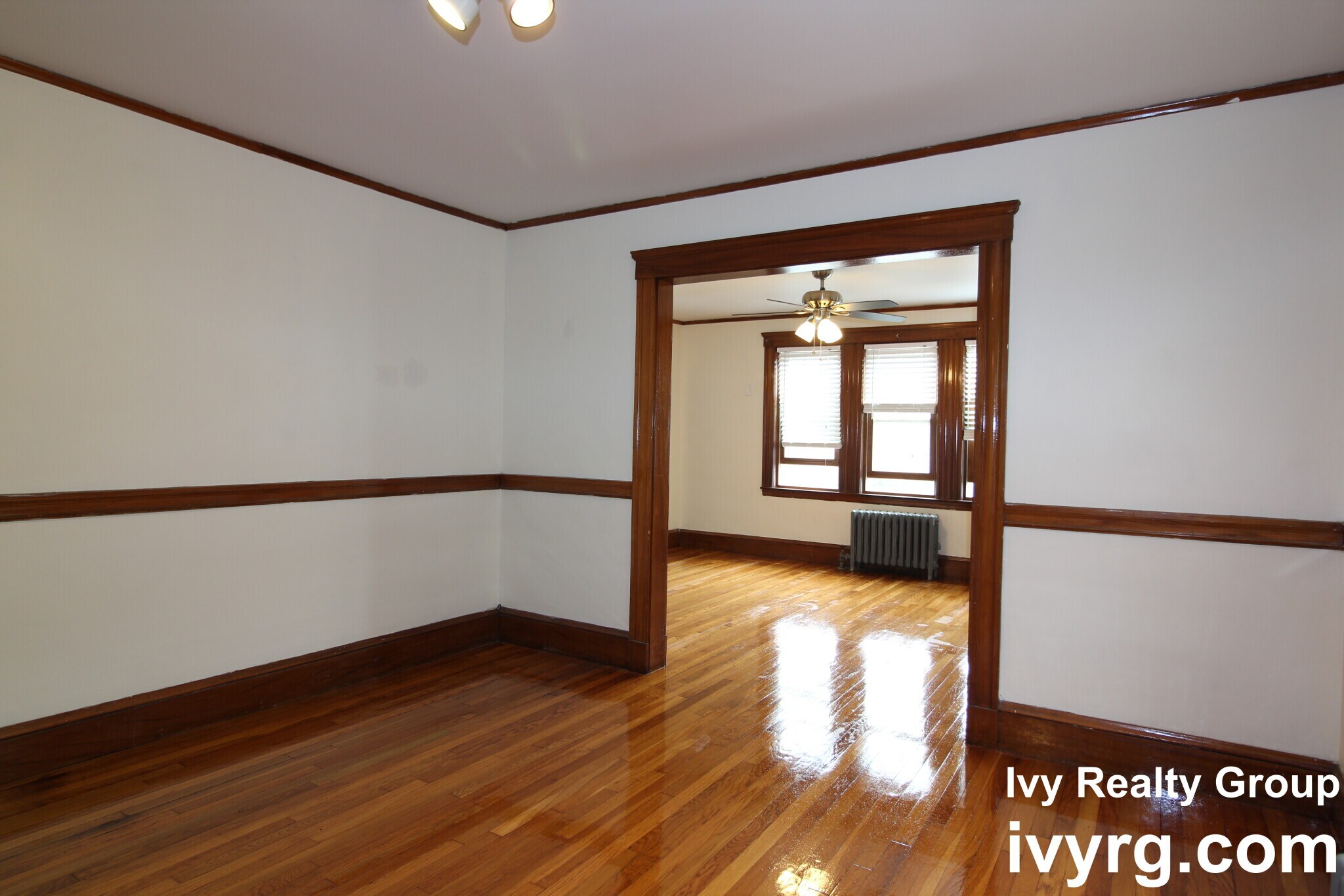 Building Photo - 24-26 Edgecliff Rd