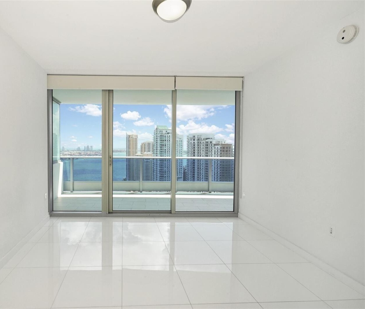 Building Photo - 200 Biscayne Boulevard Way