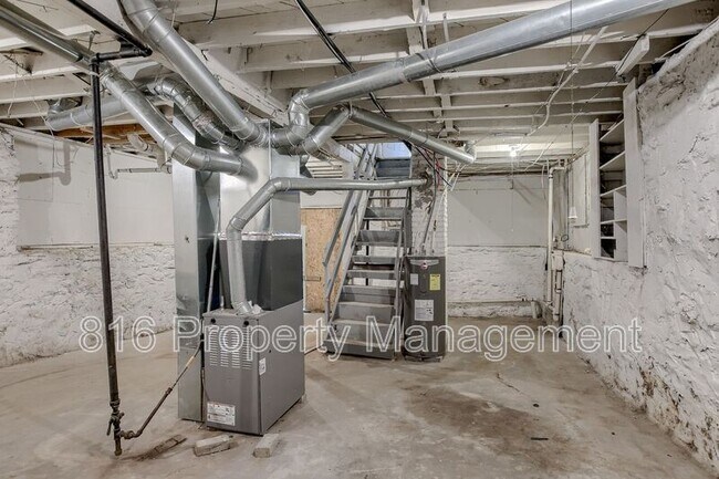 Building Photo - 3541 Mersington Ave