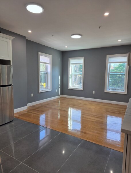 Building Photo - 339 Cambridge St