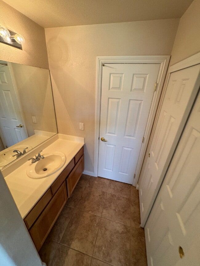 Building Photo - Sky Canyon Area Home w/ 3 Beds PLUS Loft & Solar