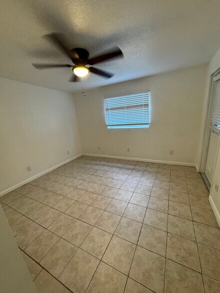 Building Photo - 6669 Royal Palm Beach Blvd