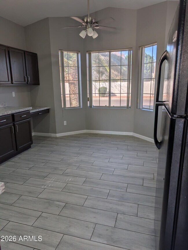 Building Photo - 15801 N 11th Ave