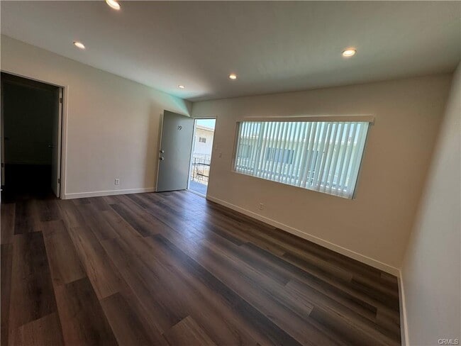 Building Photo - 7745 Laurel Canyon Blvd