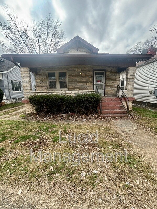 Building Photo - 1310 Earl Ave