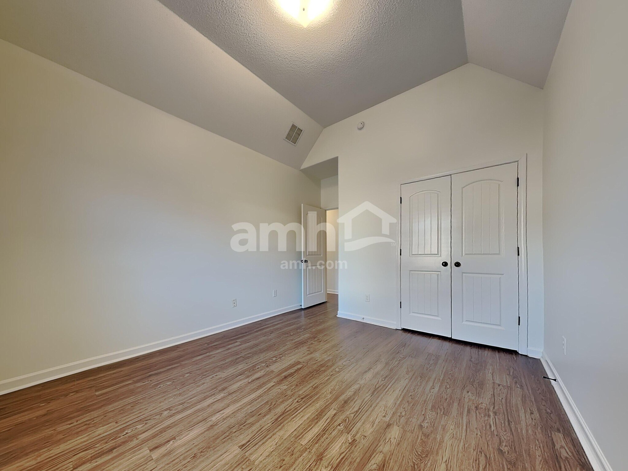 Building Photo - 10361 Cooper Ridge Cv