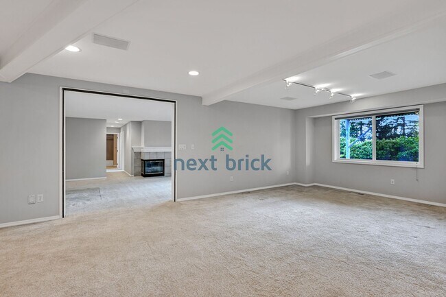 Building Photo - Beautiful home with 4 beds, 3.5 baths for rent