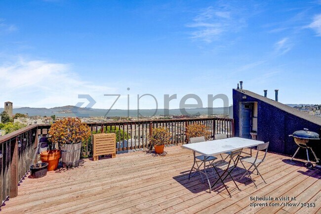 Building Photo - 2130 Jones St