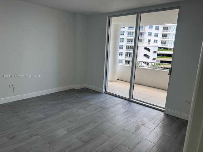 Building Photo - 701 Brickell Key Blvd