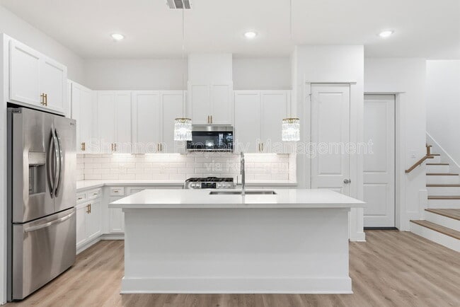 Building Photo - 4605 Lavatera St