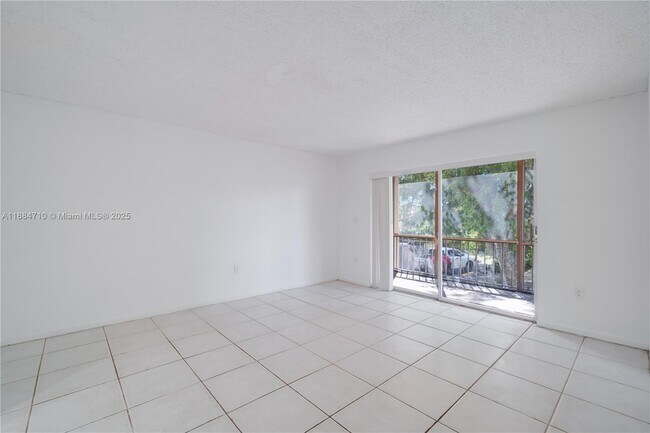 Building Photo - 13700 SW 62nd St