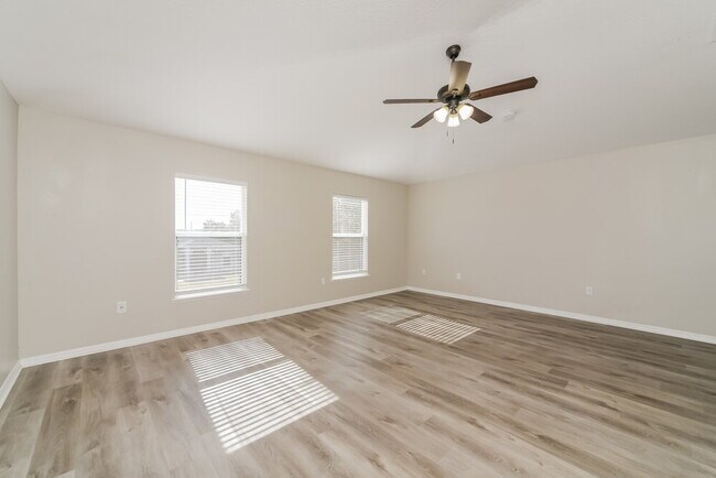 Building Photo - 178 Anzio Dr