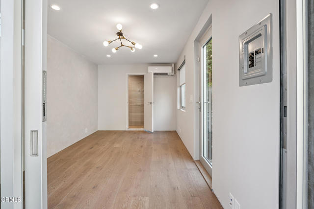 Building Photo - 329 Westbourne Dr