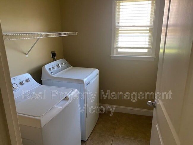 Building Photo - 3021 Chelsea Park Ridge