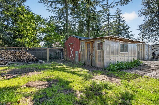 Building Photo - Stunning 4 bed + office, 4 bath rental home in Damascus!