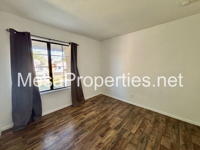 Building Photo - 15137 Haddington Way