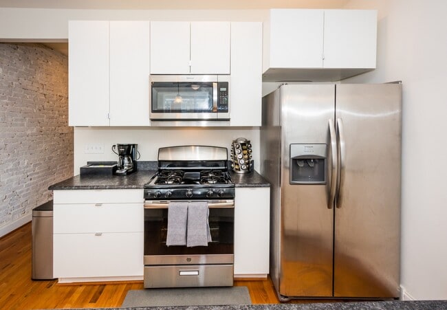 Building Photo - 600 S Linwood Ave