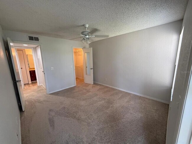 Building Photo - 5164 Conroy Rd