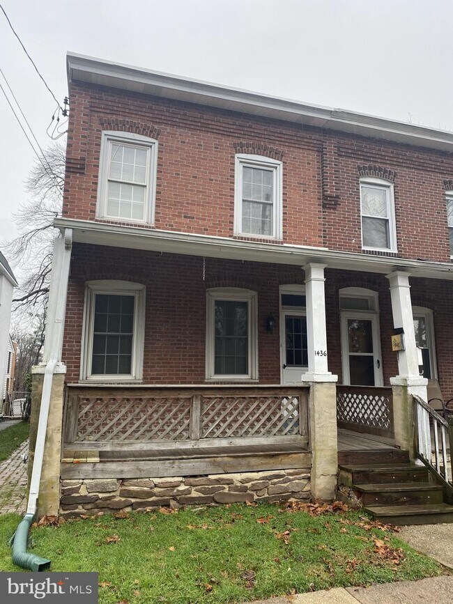 1436 Stanbridge St 1436 Stanbridge St Norristown PA 19401 Apartment