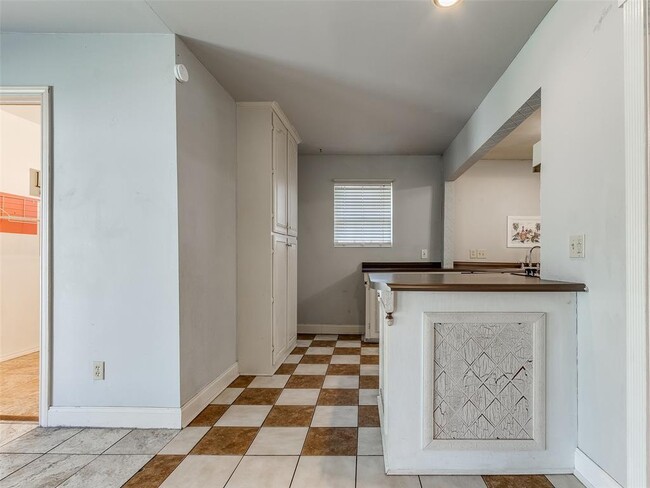 Building Photo - 125 Beard Dr