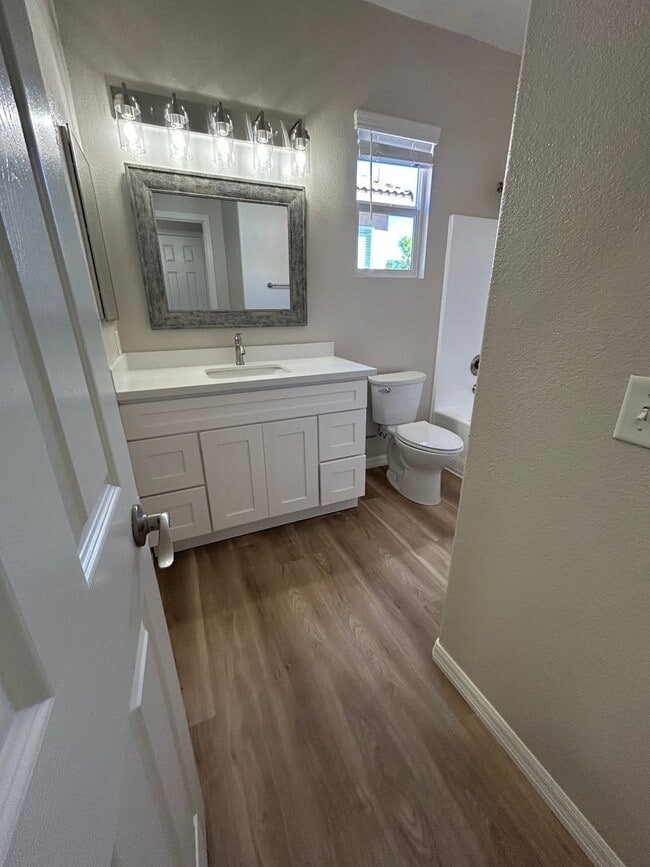 Building Photo - Remodeled Temecula 4 Bedroom