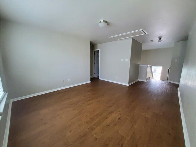 Building Photo - 3701 Holden Ct