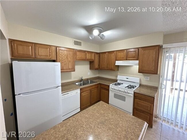 Building Photo - Cozy 4-Bedroom Home Near Las Vegas Strip with Large Yard & Covered Patio