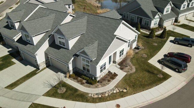 Building Photo - 2689 Oxford Cir