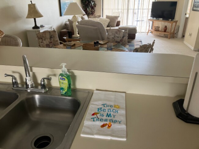 Building Photo - 12181 Kelly Sands Way