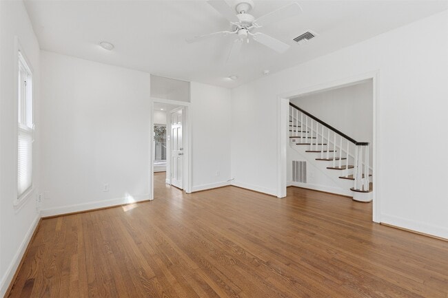 Building Photo - 2132 Tangley St