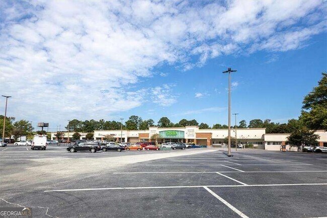 Building Photo - 3065 Tara Woods Dr