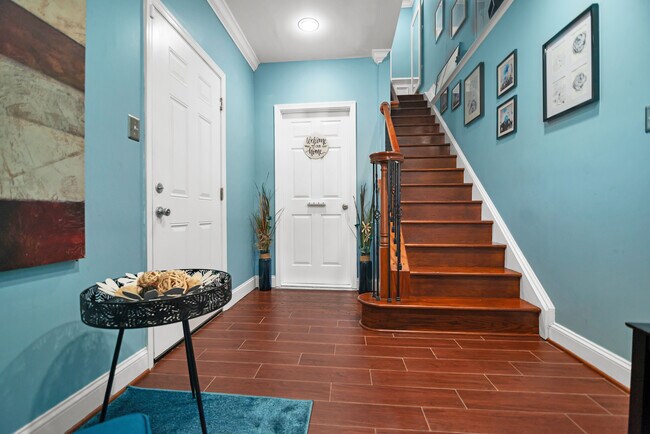 Building Photo - 5213 D St SE