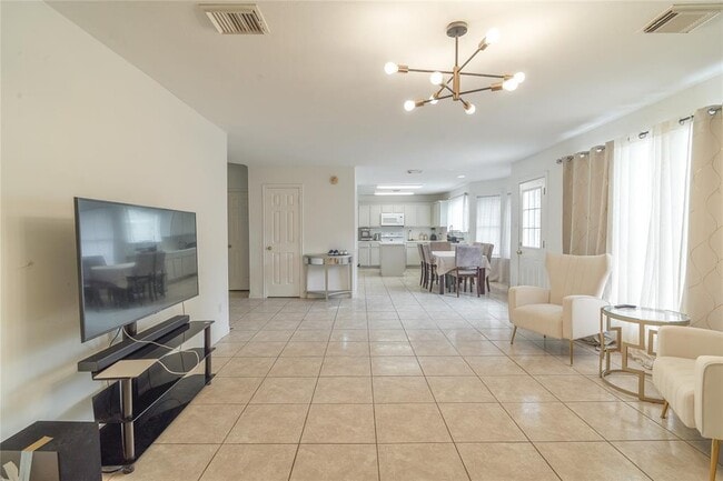 Building Photo - 22623 Holly Lake Dr