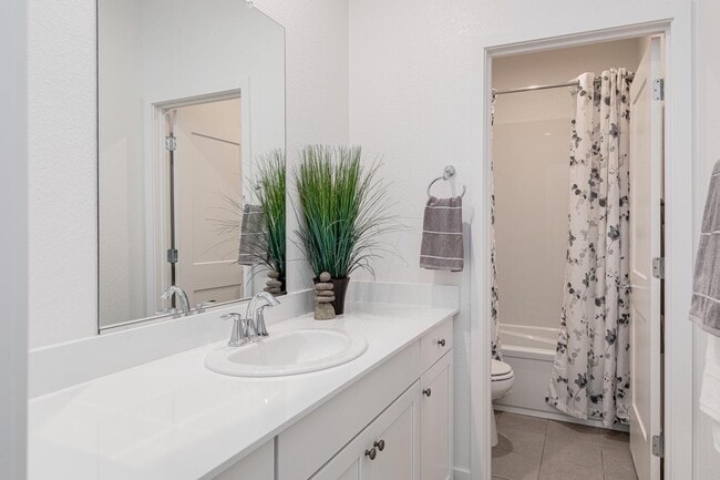 Building Photo - 10431 Arnado St