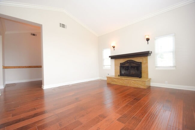 Building Photo - 6490 La Senda Ct