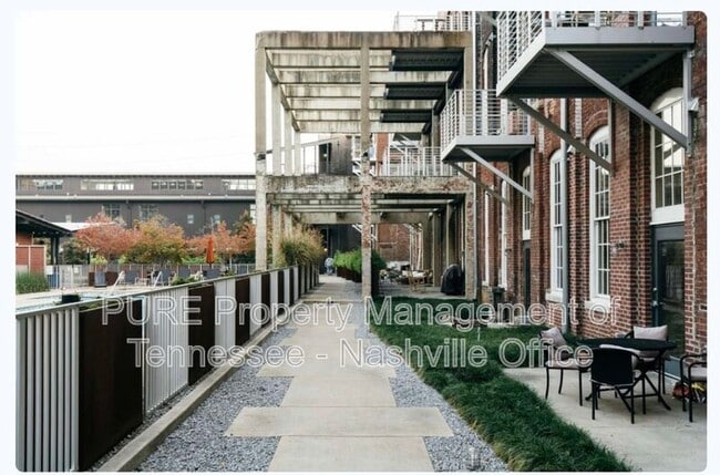Building Photo - 1350 Rosa L Parks Blvd