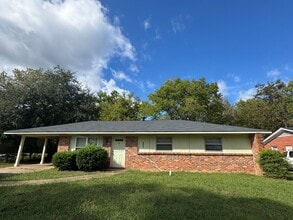 Building Photo - 2129 Mona Lisa Dr