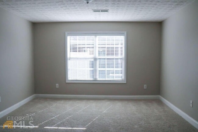 Building Photo - 322 Tara Commons Cir
