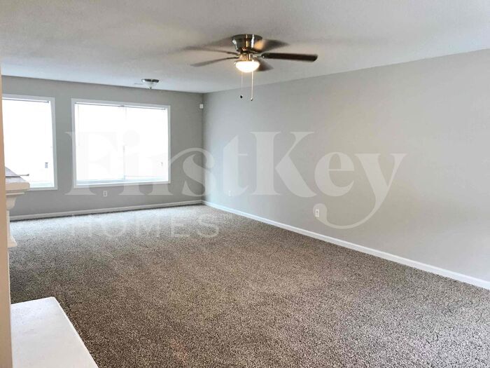 Building Photo - 7114 Ravenwood Ln