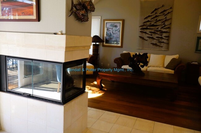 Building Photo - Furnished Yacht Harbor Retreat