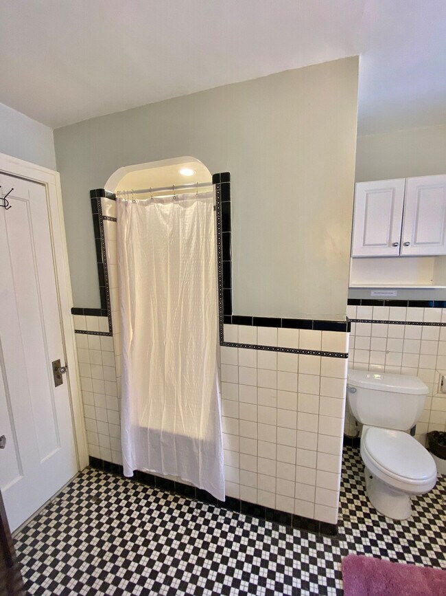 Building Photo - 15388 Glynn Rd