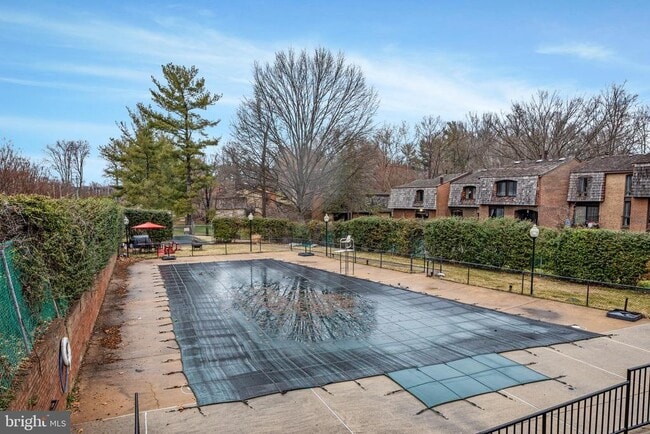 Building Photo - 4920 Herkimer St