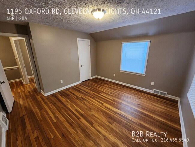 Building Photo - 1195 Oxford Rd